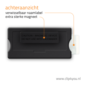 aluminium naambadge London - achteraanzicht met magneet en naamlabel